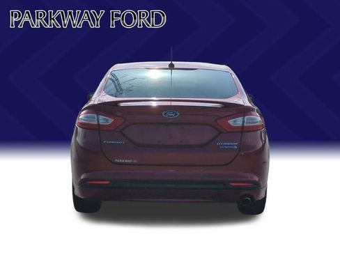 Used 2014 Ford Fusion Titanium FWD image 4