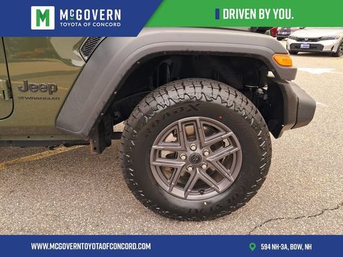 Used 2024 Jeep Wrangler Sport AWD/4WD image 12