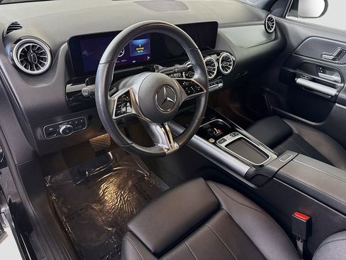 Used 2025 Mercedes-Benz GLA 250 image 23