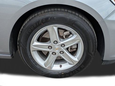 Used 2024 Chevrolet Malibu LT FWD image 11