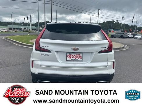 Used 2024 Cadillac XT4 Premium Luxury w/ Cold Weather Package FWD image 4