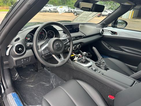 New 2026 MAZDA MX-5 Miata Grand Touring RWD image 9