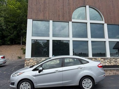 Used 2014 Ford Fiesta S FWD image 25