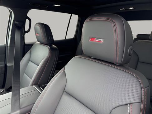 New 2026 Chevrolet Traverse Z71 image 8