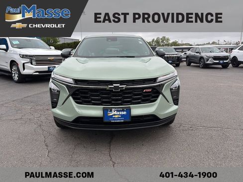 Certified 2024 Chevrolet Trax RS w/ Driver Confidence Package FWD image 2