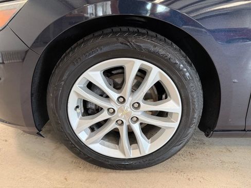 Used 2016 Chevrolet Malibu LT FWD image 30