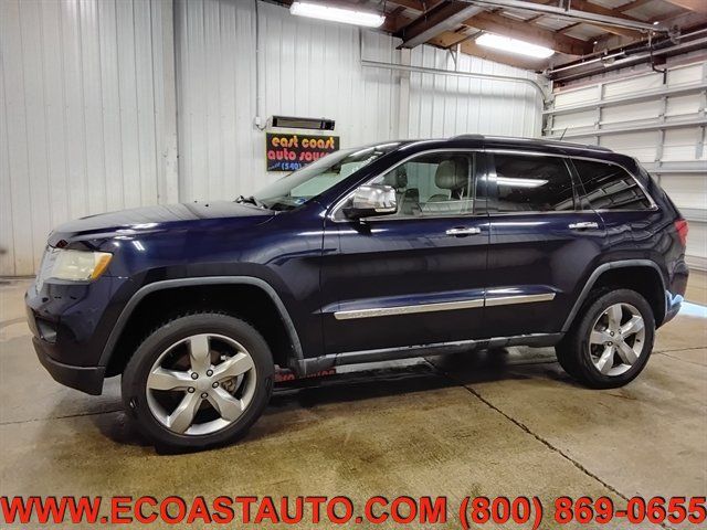 Used 2012 Jeep Grand Cherokee Overland AWD/4WD image 5