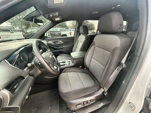 Used 2023 Chevrolet Traverse LT FWD image 18