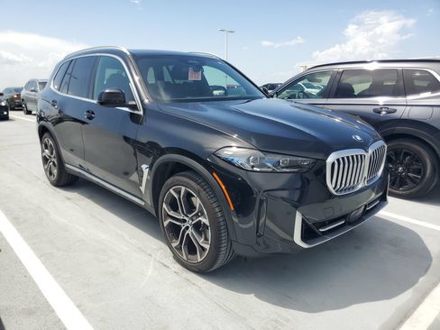 Used 2026 BMW X5 sDrive40i w/ Premium Package RWD image 2