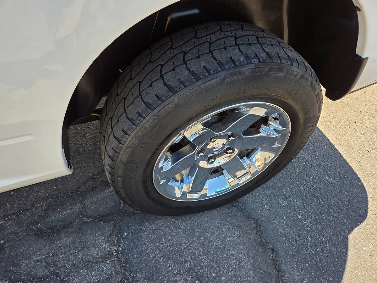 Used 2020 RAM 1500 Classic SLT w/ Luxury Group AWD/4WD image 30