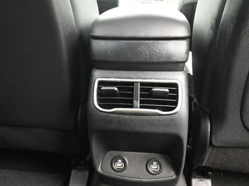 Used 2023 Hyundai Santa Fe SEL w/ Premium Package image 16