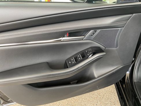 Certified 2025 MAZDA MAZDA3 s FWD image 12