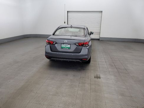 Used 2021 Nissan Versa SV FWD image 7