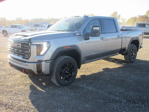 New 2026 GMC Sierra 3500 AT4 image 11