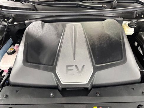 Used 2024 Kia EV6 Wind w/ Wind Technology Package image 38