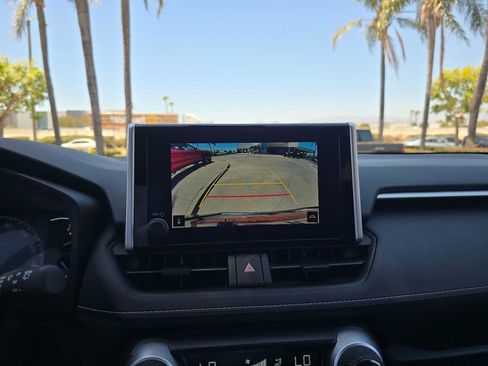 Certified 2025 Toyota RAV4 LE AWD/4WD image 29