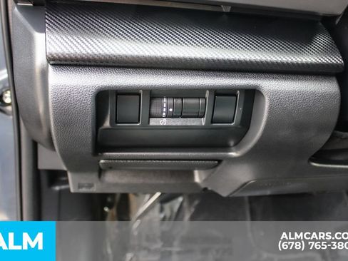 Used 2025 Subaru Crosstrek 2.5i Premium AWD/4WD image 30