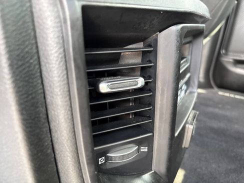 Used 2022 RAM 1500 Big Horn AWD/4WD image 23