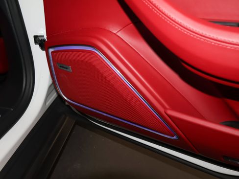 Used 2022 Porsche Panamera image 53