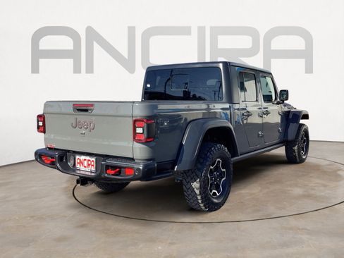 Used 2021 Jeep Gladiator Rubicon w/ Cold Weather Group image 14