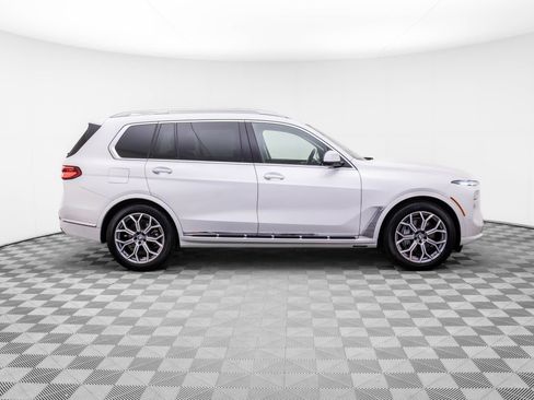 Certified 2025 BMW X7 xDrive40i w/ Executive Package image 6