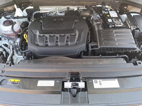 Used 2020 Volkswagen Tiguan S image 27