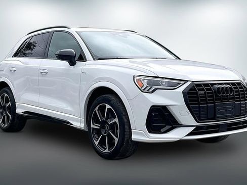 Certified 2025 Audi Q3 2.0T Premium Plus w/ Premium Plus Package AWD/4WD image 1
