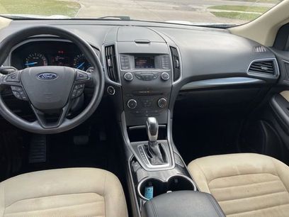 Used 2016 Ford Edge SE