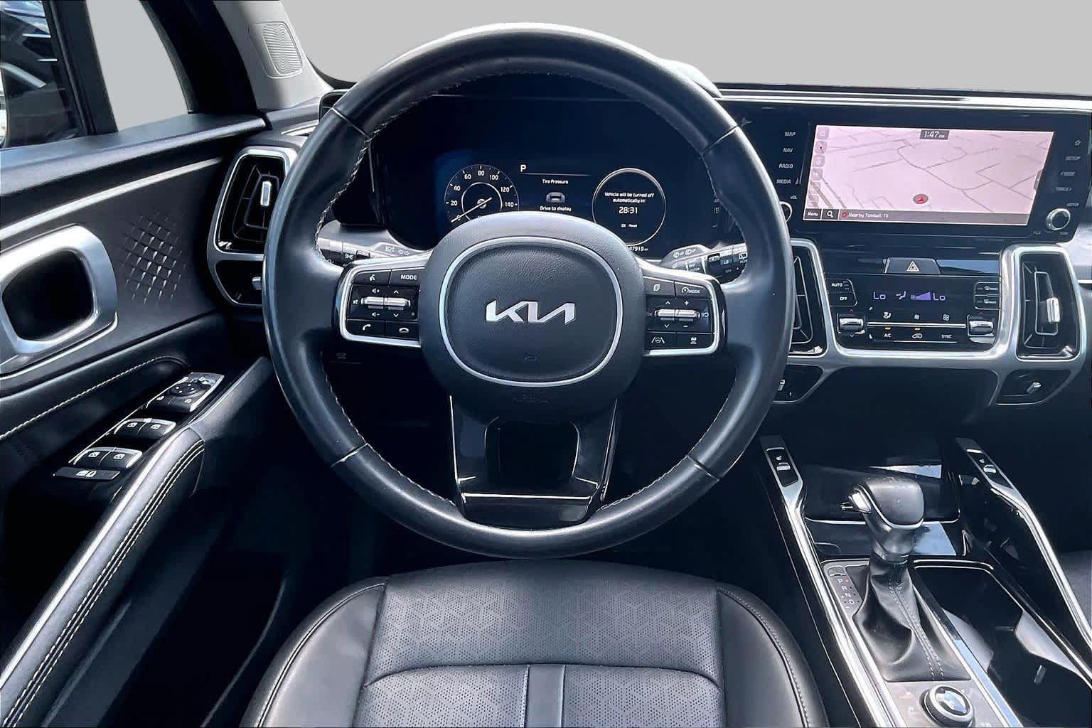 Certified 2023 Kia Sorento SX AWD/4WD image 6
