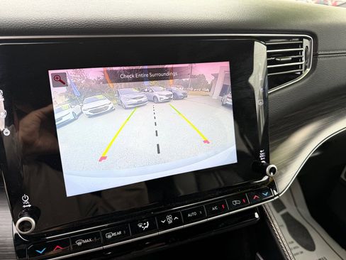 Used 2024 Jeep Wagoneer L Series II w/ Flexible Seating Group image 22