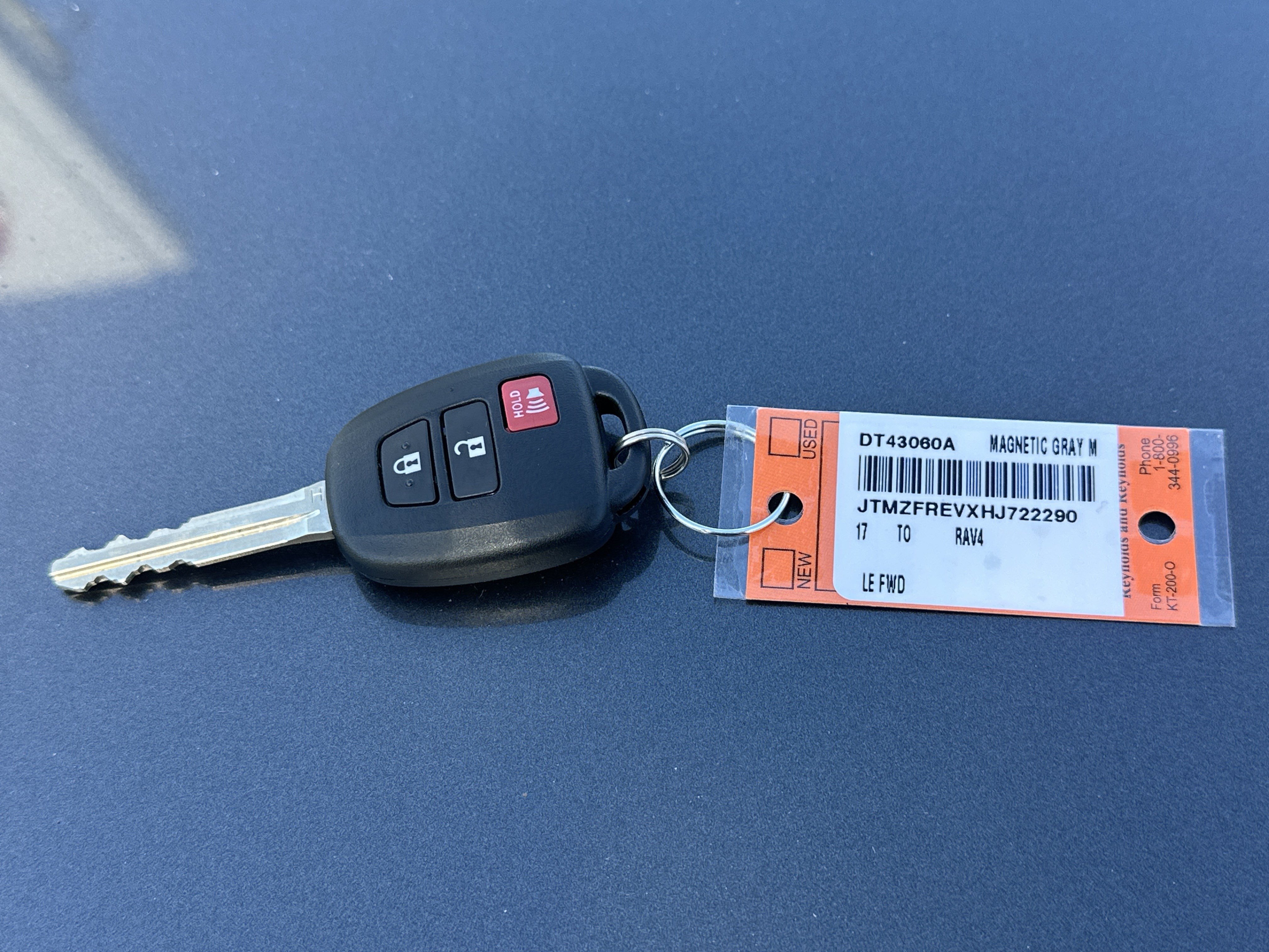 Used 2017 Toyota RAV4 LE FWD image 36