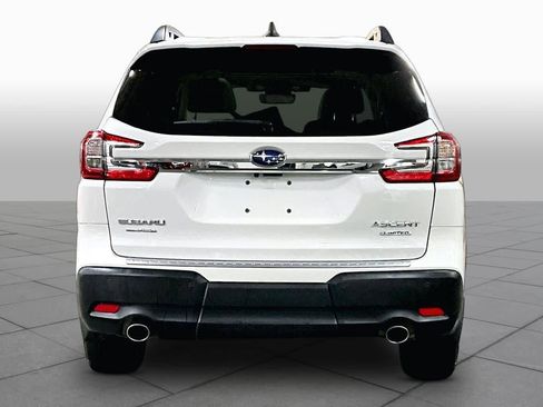 Used 2023 Subaru Ascent Limited w/ Technology Package AWD/4WD image 5