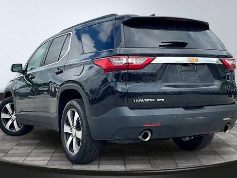 Used 2021 Chevrolet Traverse LT AWD/4WD image 4