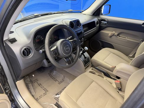 Used 2012 Jeep Patriot Sport FWD image 10