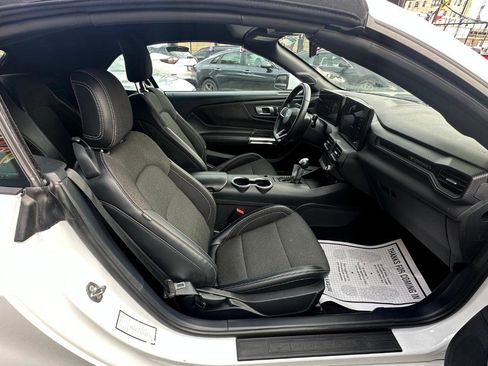 Used 2024 Ford Mustang Premium image 21