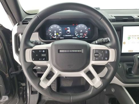 Used 2025 Land Rover Defender 110 S image 20