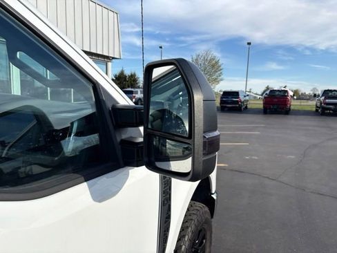 Used 2023 Ford F350 XLT AWD/4WD image 7