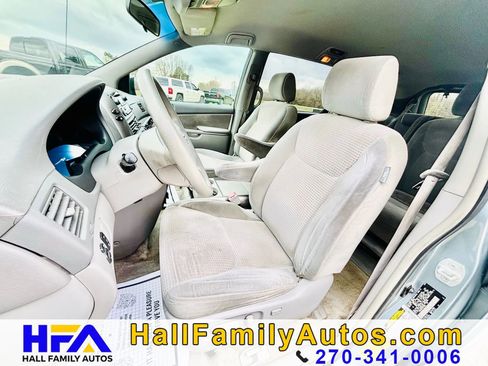 Used 2006 Toyota Sienna LE FWD image 9