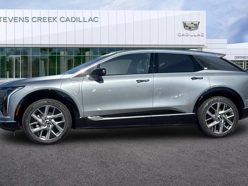 Certified 2026 Cadillac Optiq Luxury 2 w/ LPO, Floor Liner Package RWD image 6