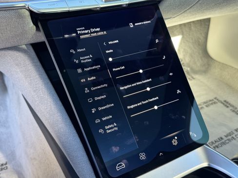 Used 2024 Lucid Air Touring image 30