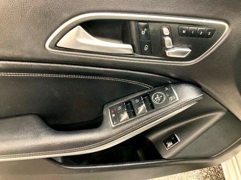 Used 2018 Mercedes-Benz CLA 250 image 31