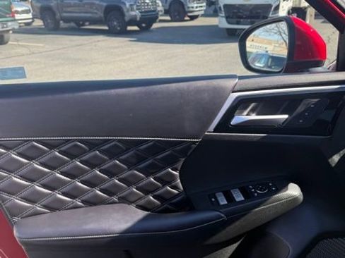 Used 2024 Mitsubishi Outlander SEL image 14