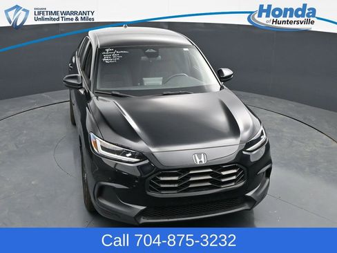 Used 2023 Honda HR-V Sport image 14