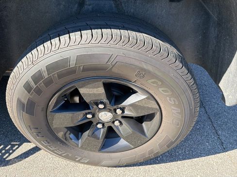 Used 2022 RAM 1500 Classic SLT image 14