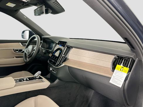 New 2026 Volvo XC90 B5 Core AWD/4WD image 26