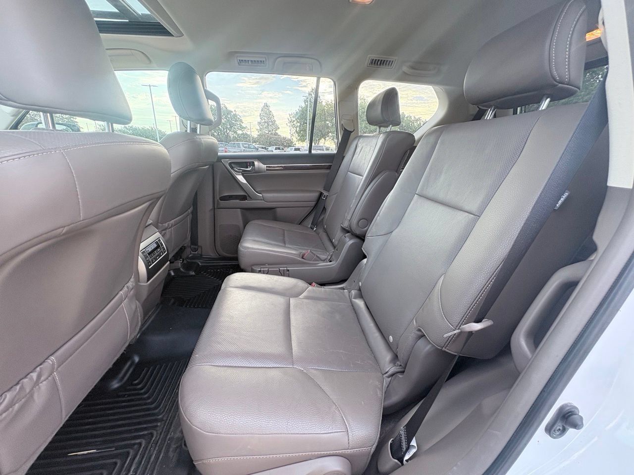 Used 2018 Lexus GX 460 Premium AWD/4WD image 7