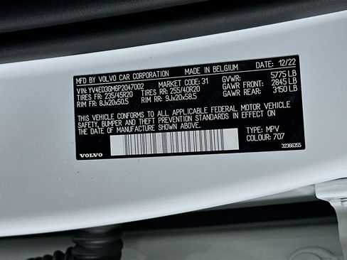 Used 2023 Volvo C40 P8 Recharge Ultimate image 12