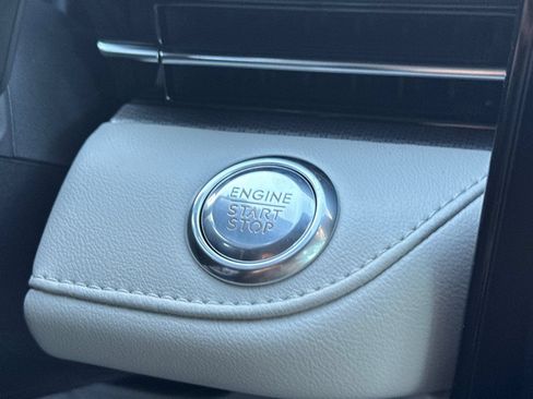 Used 2026 Lincoln Nautilus Premier w/ Jet Appearance Package AWD/4WD image 22