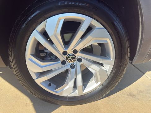 Used 2022 Volkswagen Atlas SE image 17