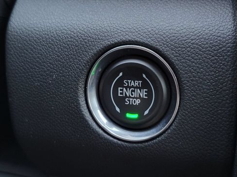 Used 2026 GMC Acadia Denali w/ Super Cruise Package FWD image 35